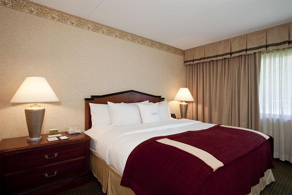 Doubletree Suites By Hilton Hotel Cincinnati - Blue Ash Sharonville Zimmer foto