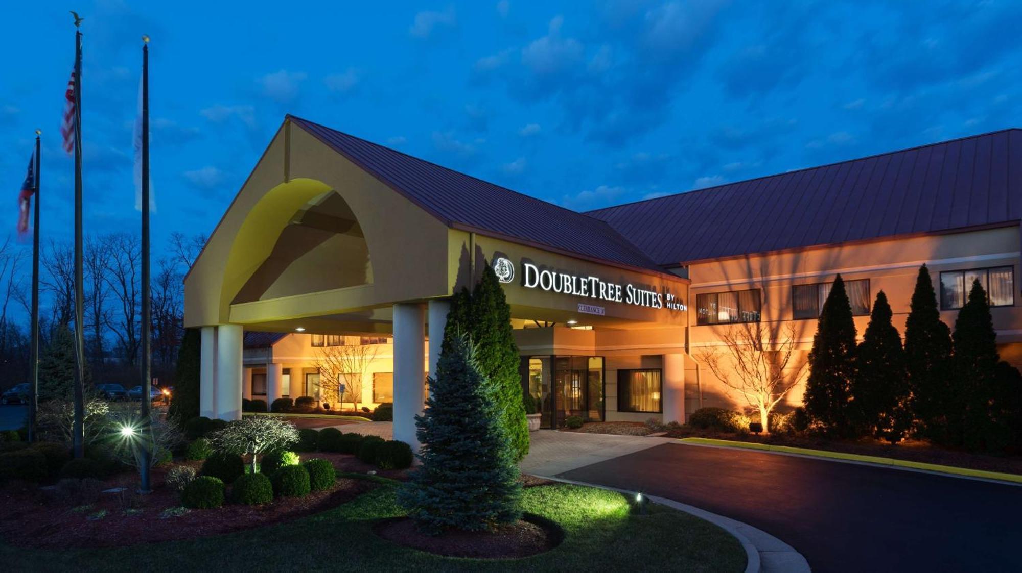 Doubletree Suites By Hilton Hotel Cincinnati - Blue Ash Sharonville Exterior foto