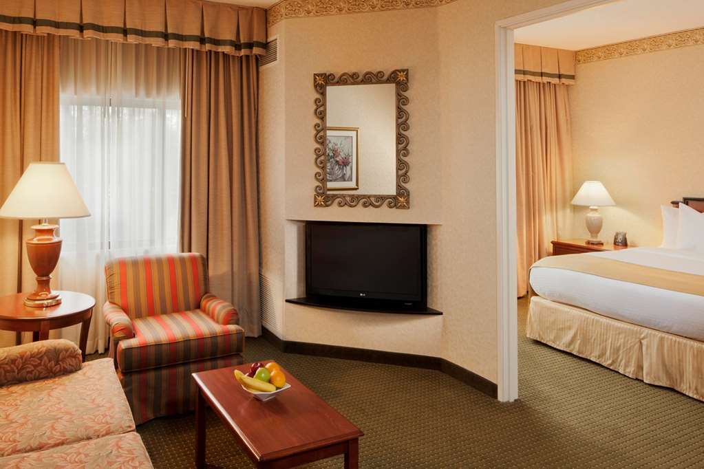 Doubletree Suites By Hilton Hotel Cincinnati - Blue Ash Sharonville Zimmer foto